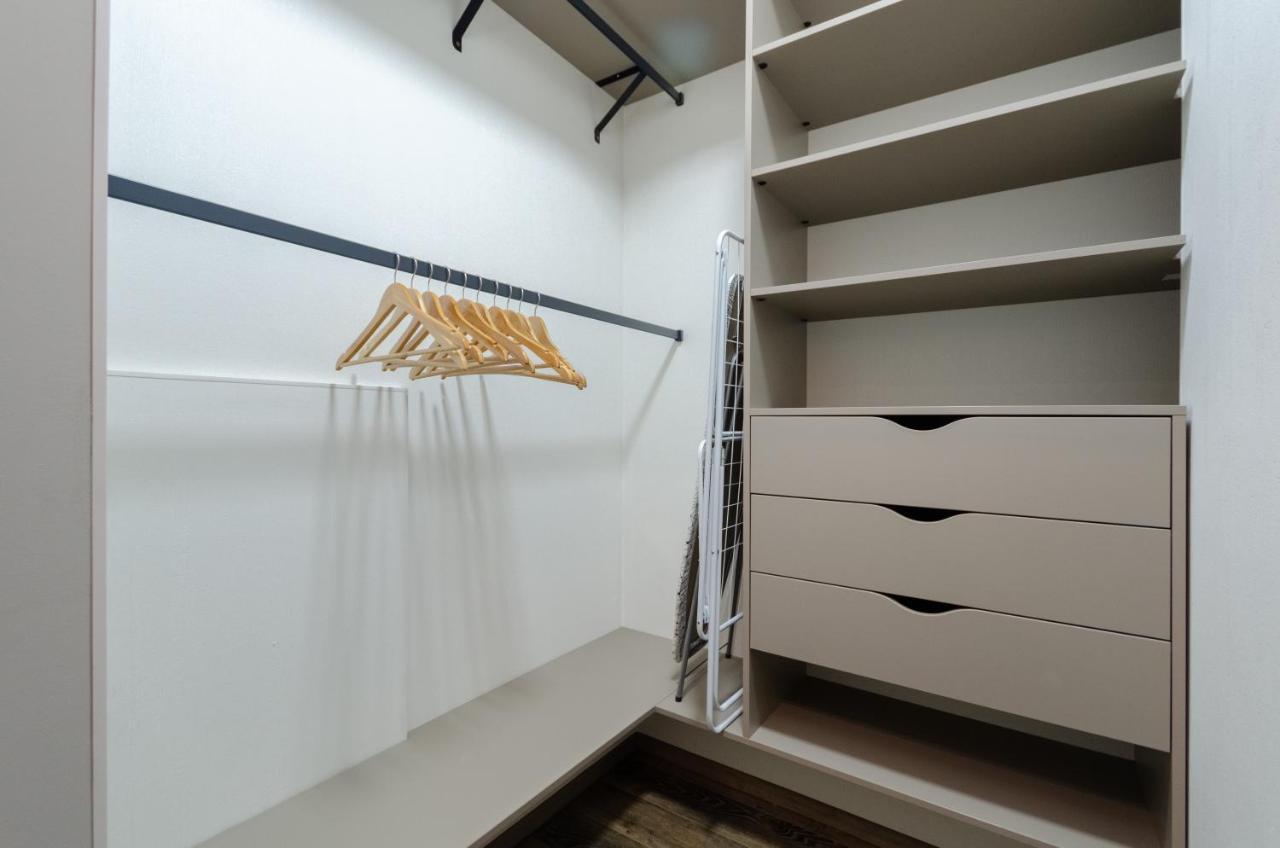 Petrovdom Ж38 In Luxury Apartments At 68 Zhylyanska Street,38 Perlyna キエフ エクステリア 写真