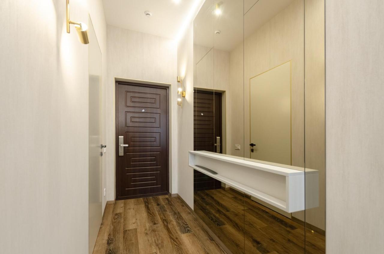 Petrovdom Ж38 In Luxury Apartments At 68 Zhylyanska Street,38 Perlyna キエフ エクステリア 写真