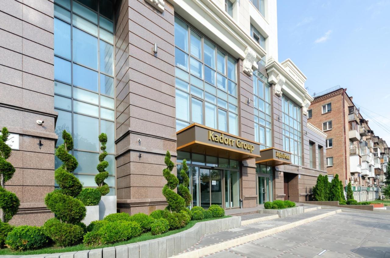 Petrovdom Ж38 In Luxury Apartments At 68 Zhylyanska Street,38 Perlyna キエフ エクステリア 写真
