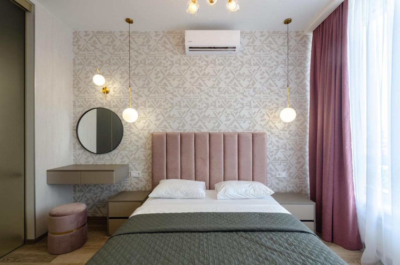Petrovdom Ж38 In Luxury Apartments At 68 Zhylyanska Street,38 Perlyna キエフ エクステリア 写真