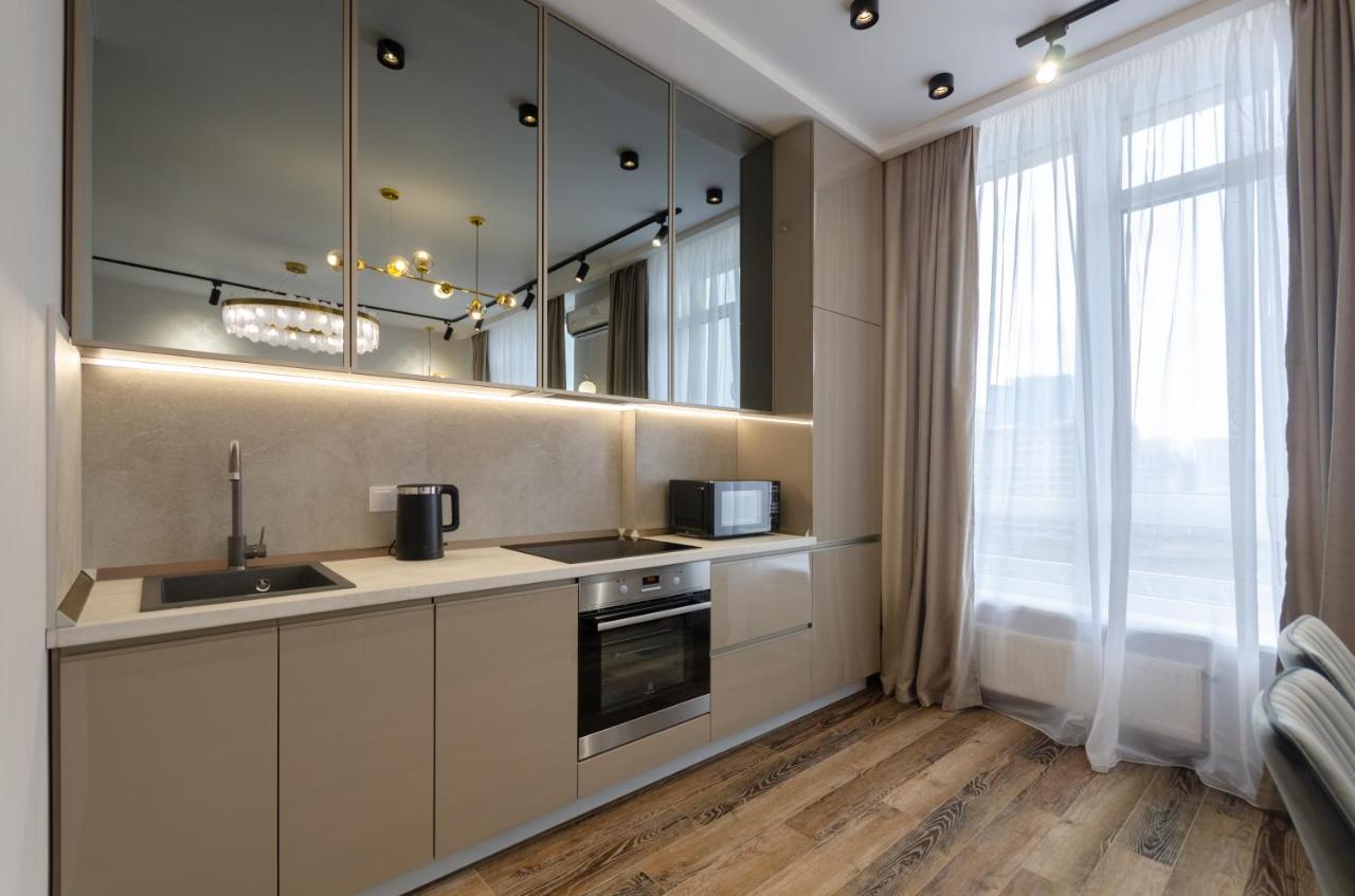 Petrovdom Ж38 In Luxury Apartments At 68 Zhylyanska Street,38 Perlyna キエフ エクステリア 写真