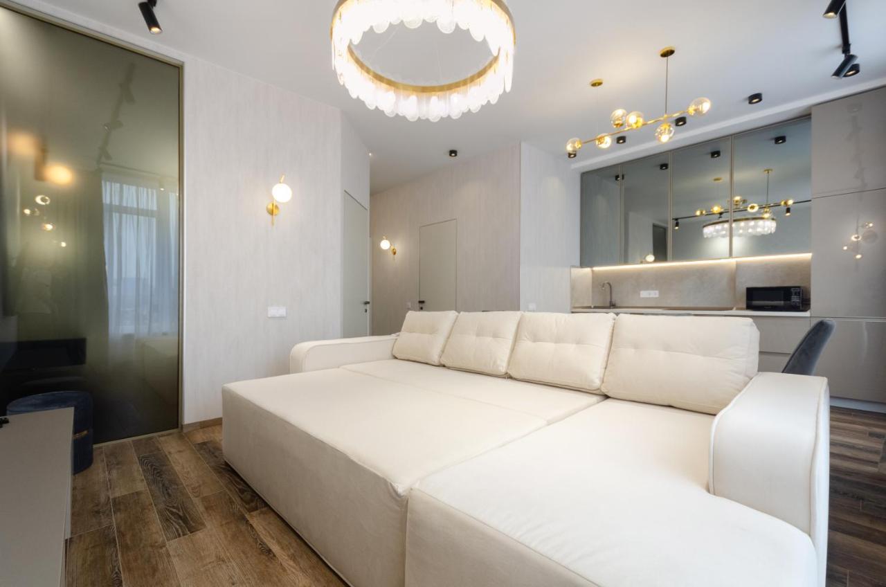 Petrovdom Ж38 In Luxury Apartments At 68 Zhylyanska Street,38 Perlyna キエフ エクステリア 写真