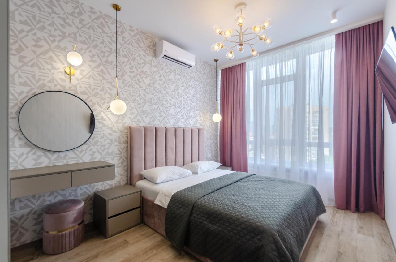 Petrovdom Ж38 In Luxury Apartments At 68 Zhylyanska Street,38 Perlyna キエフ エクステリア 写真