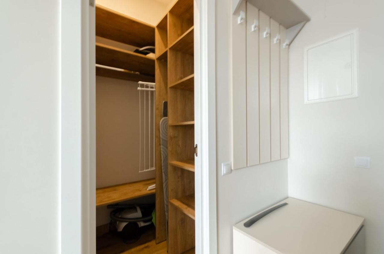 Petrovdom Ж38 In Luxury Apartments At 68 Zhylyanska Street,38 Perlyna キエフ エクステリア 写真