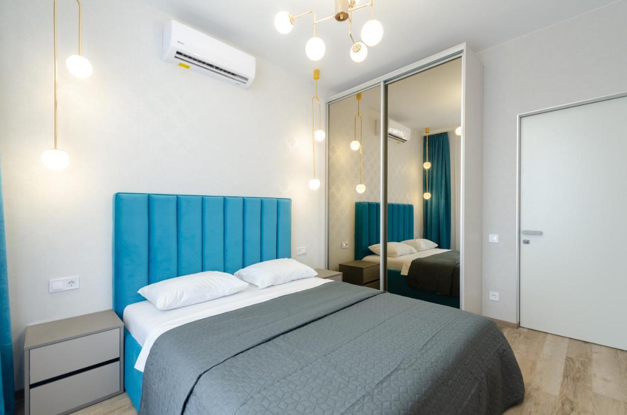 Petrovdom Ж38 In Luxury Apartments At 68 Zhylyanska Street,38 Perlyna キエフ エクステリア 写真