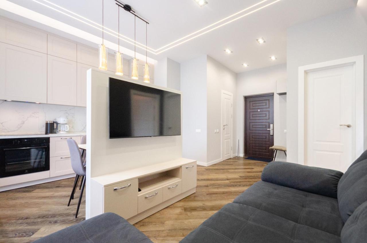 Petrovdom Ж38 In Luxury Apartments At 68 Zhylyanska Street,38 Perlyna キエフ エクステリア 写真