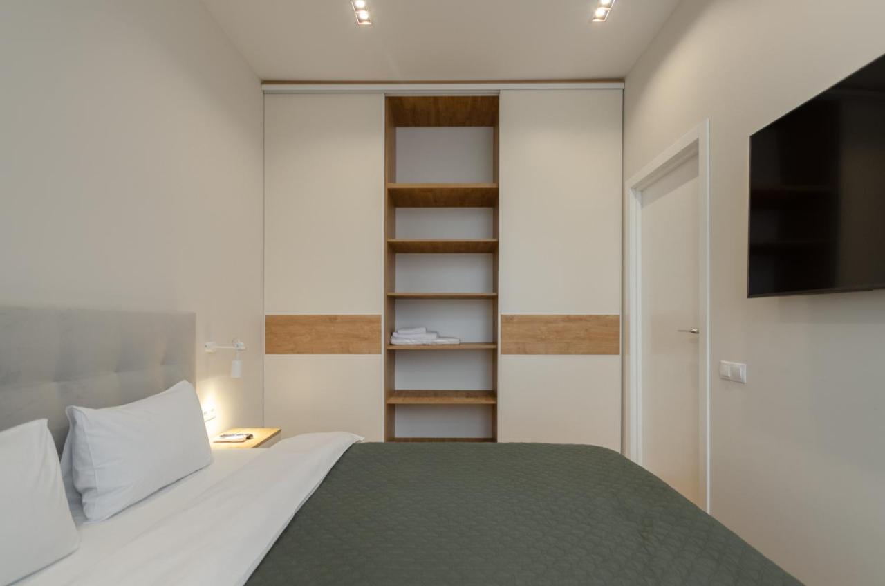 Petrovdom Ж38 In Luxury Apartments At 68 Zhylyanska Street,38 Perlyna キエフ エクステリア 写真
